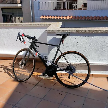 דירה Rutlla 10 ז'ירונה